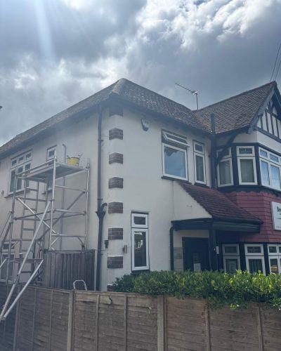 DFS Decorating - Dental Surgery in Carshalton - Exterior Painting (1)